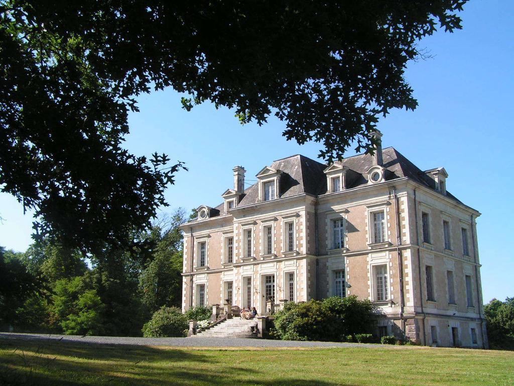 Château de la Haye Acomodação com café da manhã Contigné Exterior foto